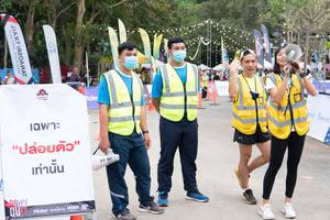 BIB: 
                            <button type="button" onclick="openModal(13717765)" class="btn btn-primary btn-sm float-right btn-popup" data-toggle="modal" data-target=".modal-high-quality">
                        <i class="fas fa-shopping-cart"></i> Add to Cart
                    </button>
                                            <button type="button" onclick="isThisMe(13717765, true)" class="btn btn-success btn-sm float-right btn-popup btn-isme hidden" data-toggle="tooltip" data-placement="bottom" title="นี่คือรูปของคุณใช่ไหม คลิกที่นี่เพื่อเอาเข้าอัลบั้ม">
                        <i class="fas fa-plus"></i> Add to album
                    </button>
                    <button type="button" onclick="isThisMe(13717765, false)" class="btn btn-warning btn-sm float-right btn-popup btn-isnotme hidden">
                        <i class="fas fa-ban"></i> Remove from album
                    </button>